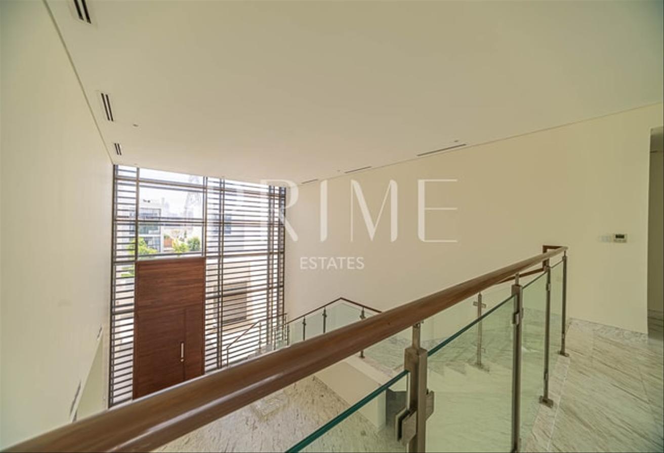 Contemporary 6BR Villa | Prime Luxury Living photo 16