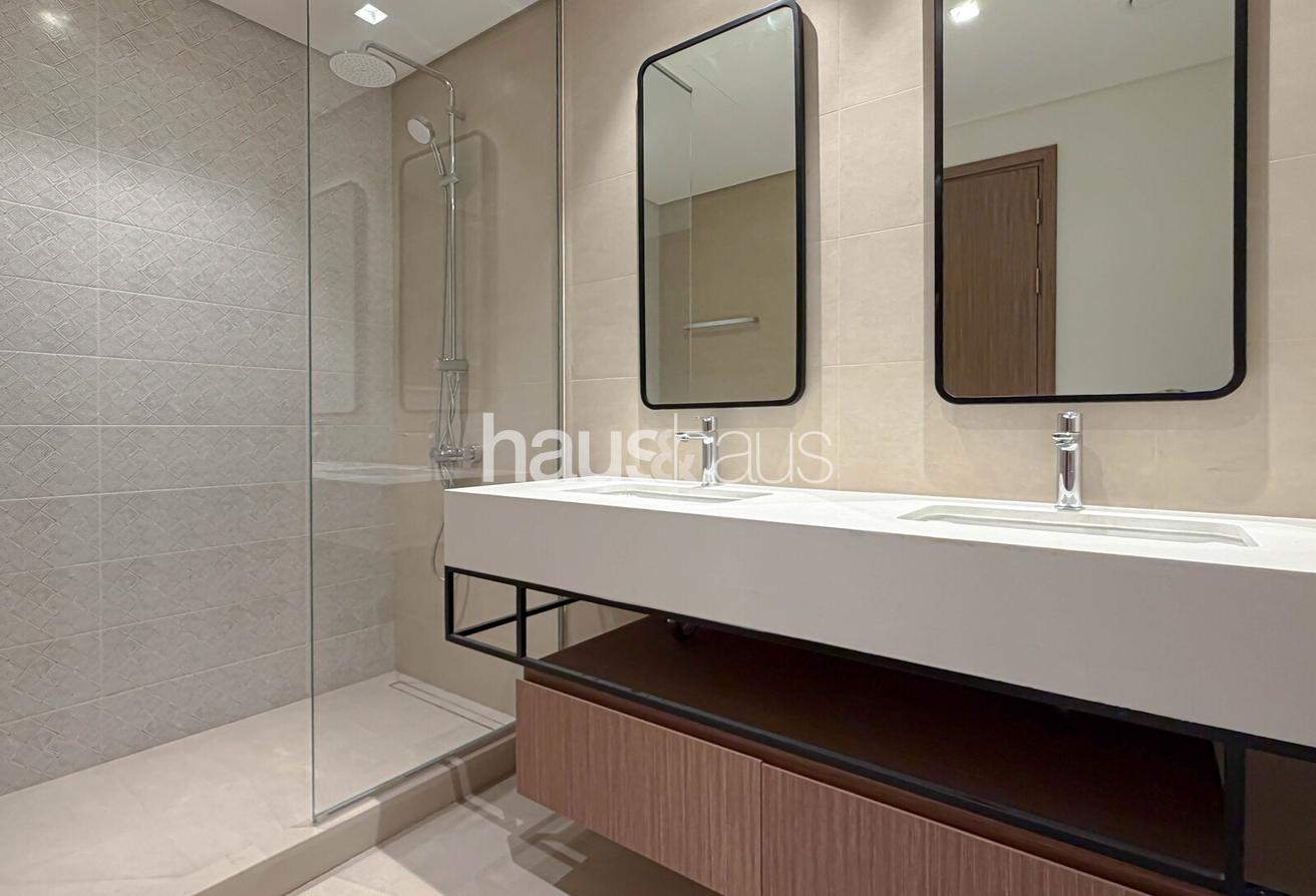 Panoramic Sea Views | High Floor | Waterfront photo 12