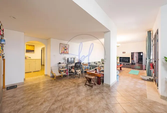 146010306 - Property Image 2