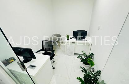 Office Space - 1 Bedroom - 1 Bathroom for rent in Reem Residency - Al Karama - Dubai
