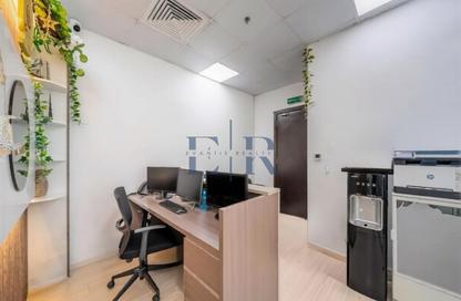 Office Space - Studio - 1 Bathroom for rent in Park Lane Tower - Business Bay - Dubai Office Space - Studio - 1 Bathroom for rent in Park Lane Tower - Business Bay - Dubai