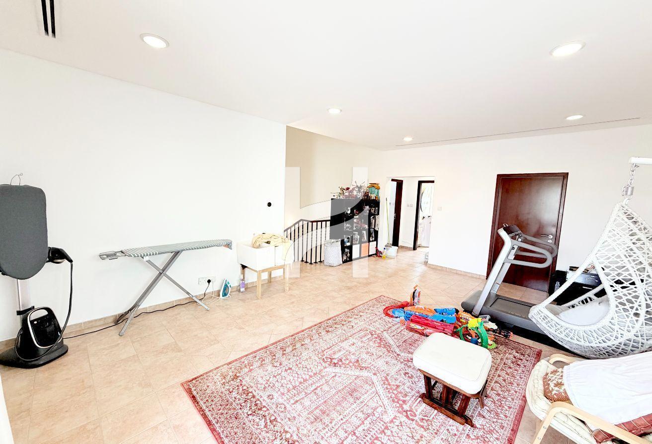 Upgraded Kitchen | Massive Layout | Vacant Soon photo 11
