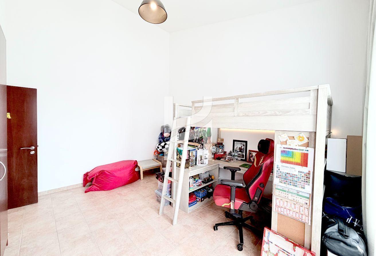 Upgraded Kitchen | Massive Layout | Vacant Soon photo 13