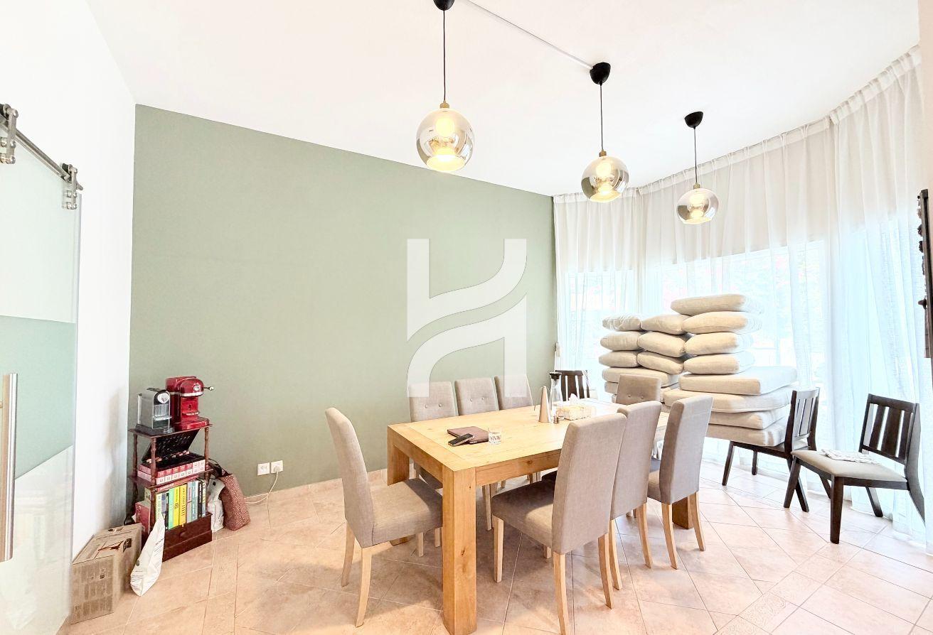 Upgraded Kitchen | Massive Layout | Vacant Soon photo 6