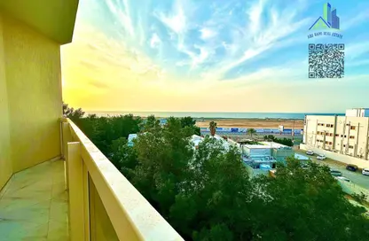 شقة - 2 غرف نوم - 2 حمامات للايجار في مساكن كورنيش عجمان - طريق كورنيش عجمان - عجمان شقة - 2 غرف نوم - 2 حمامات للايجار في مساكن كورنيش عجمان - طريق كورنيش عجمان - عجمان