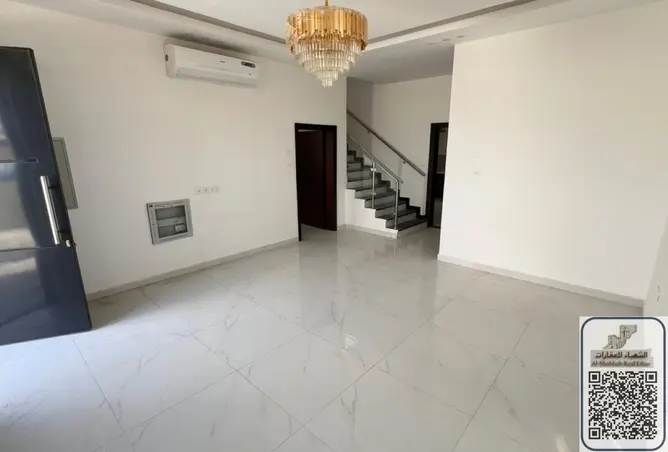 163265379 - Property Image 2