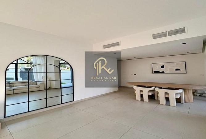 64404690 - Property Image 2