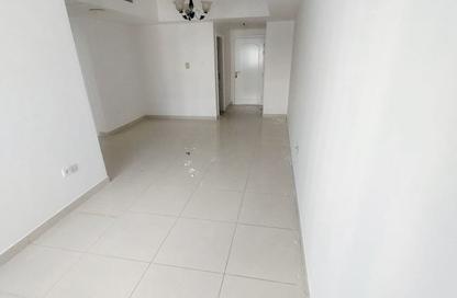 Apartment - 1 - 1 for rent in Al Khan Corniche - Al Khan - Sharjah
