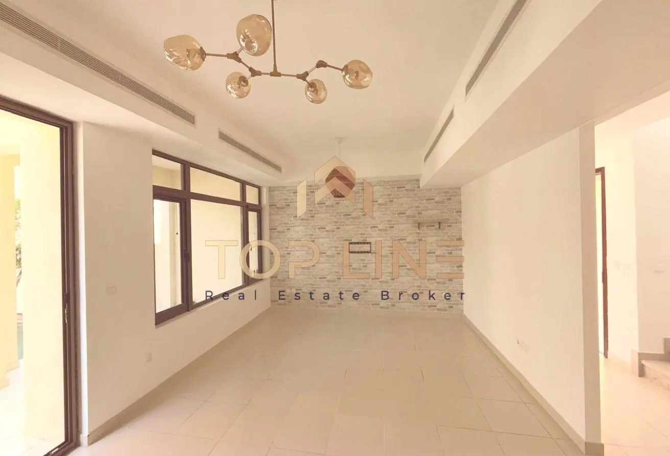 152857038 - Property Main Image