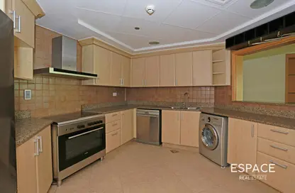 شقة - 2 غرف نوم - 3 حمامات للايجار في الخوشكار - مساكن شور لاين - نخلة جميرا - دبي