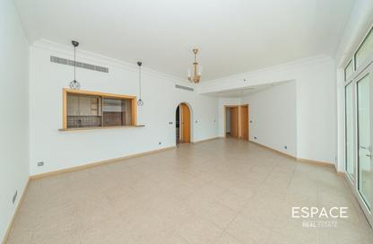 Apartment - 2 Bedrooms - 3 Bathrooms for rent in Al Khushkar - Shoreline Apartments - Palm Jumeirah - Dubai