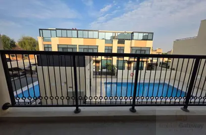 تاون هاوس - 4 غرف نوم - 6 حمامات للايجار في فلل اليكانتي - قمم النصر - مدينة دبي الرياضية - دبي