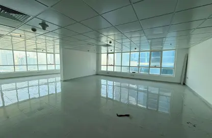 مكتب عمل جماعي - غرفة نوم - 2 حمامات للايجار في المجاز 2 - المجاز - الشارقة