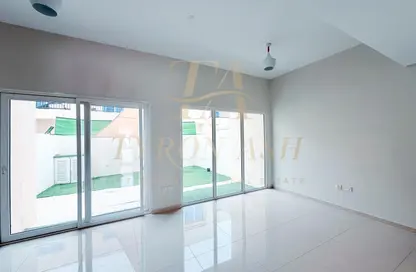 تاون هاوس - 3 غرف نوم - 3 حمامات للبيع في فيكتوريا - داماك هيلز 2 - دبي