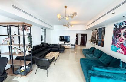 Apartment - 2 Bedrooms - 3 Bathrooms for rent in Emirates Crown - Dubai Marina - Dubai