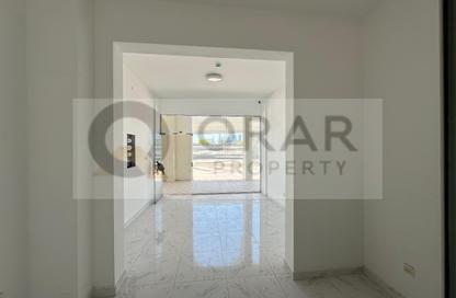 Shop - Studio - 1 Bathroom for rent in Ali Salem B2 - Al Karama - Dubai