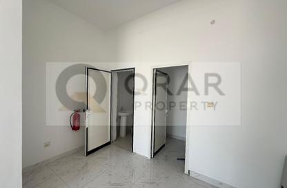 Shop - Studio - 1 Bathroom for rent in Ali Salem B2 - Al Karama - Dubai