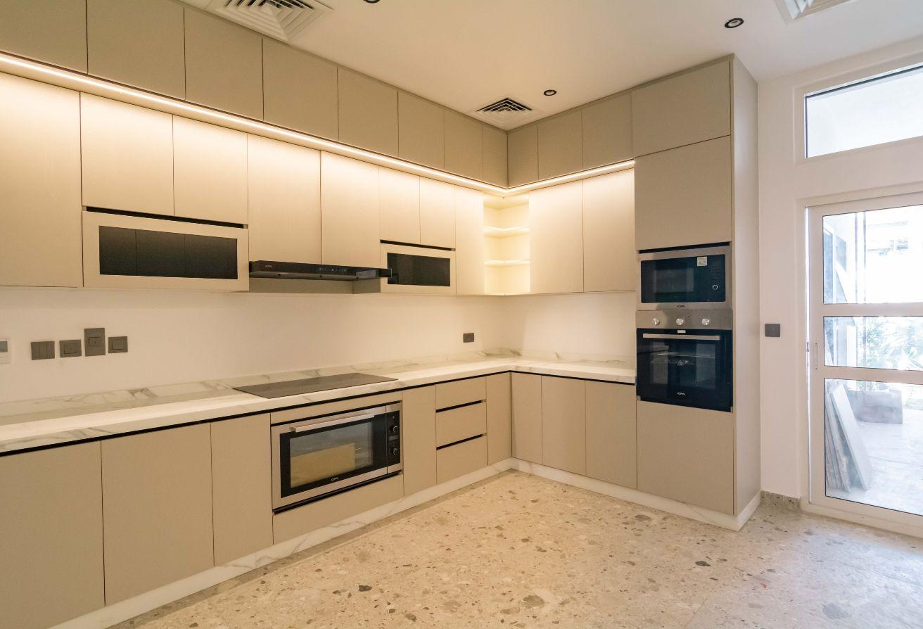 Semi Detached Villa | Brand New |Vacant 5 Bedroom photo 9