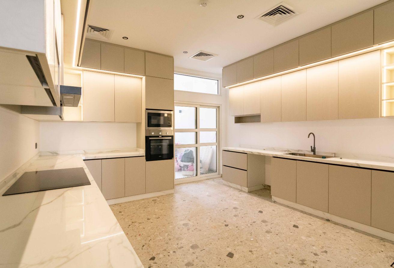 Semi Detached Villa | Brand New |Vacant 5 Bedroom photo 12