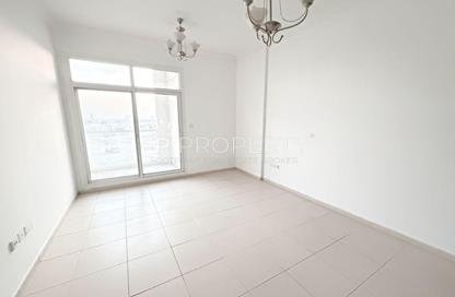 Apartment - 1 Bedroom - 2 Bathrooms for sale in Mazaya 5 - Queue Point - Liwan - Dubai Land - Dubai