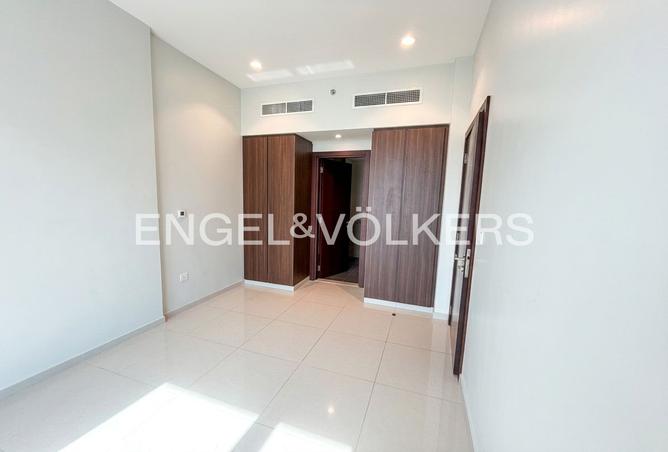 137443855 - Property Image 2