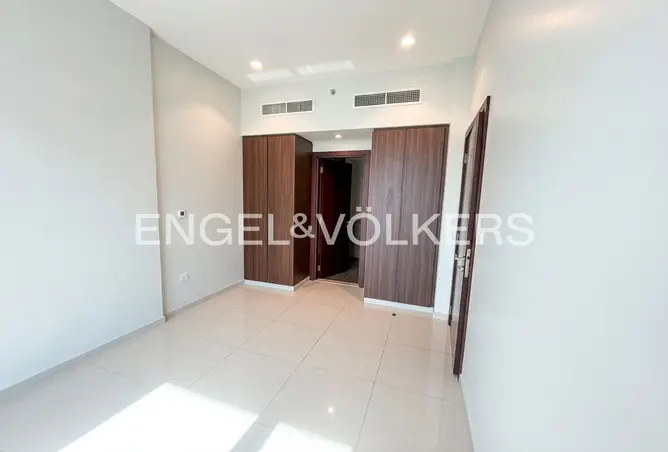 137443855 - Property Image 2