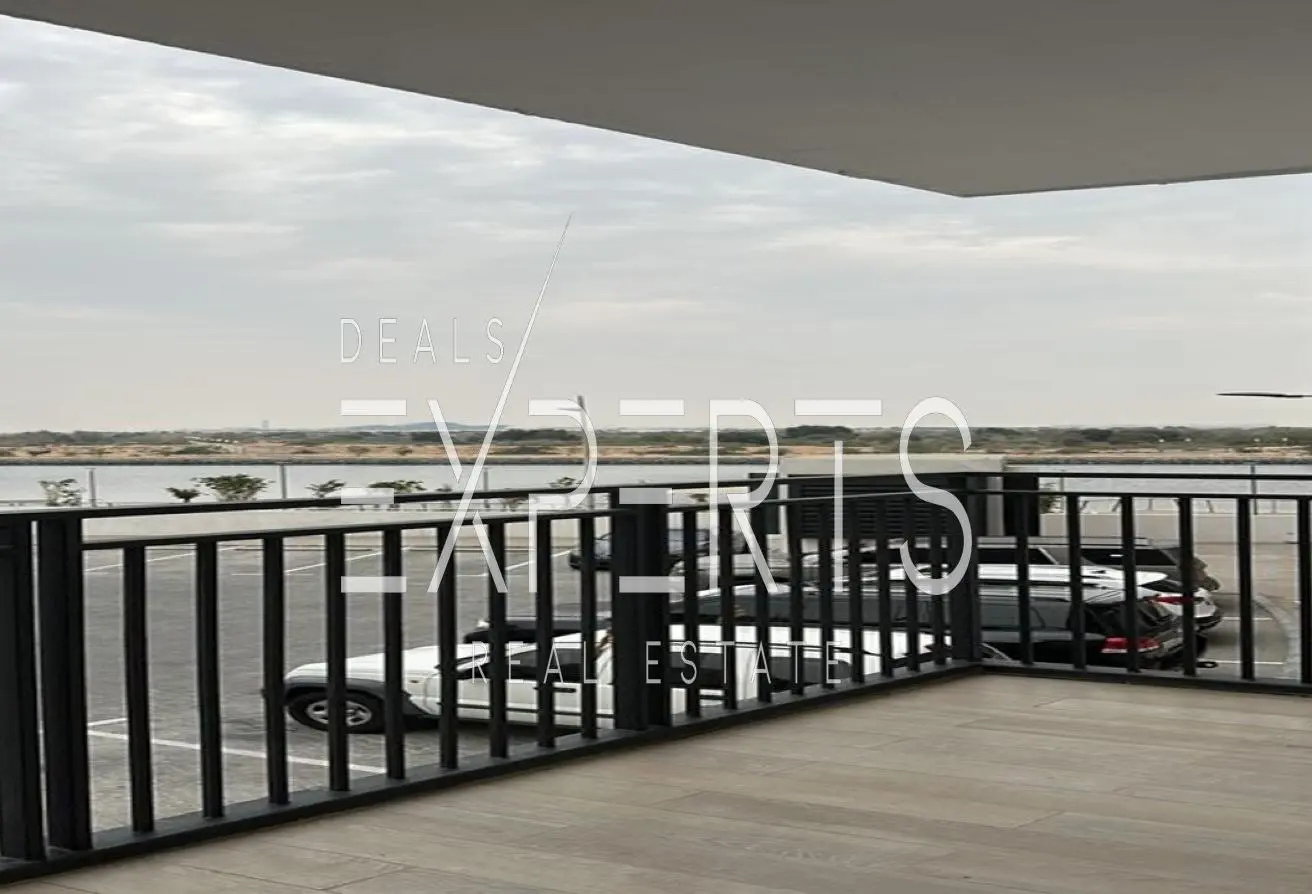 122442012 - Property Main Image