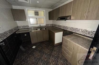 Full Floor - 3 Bedrooms - 2 Bathrooms for rent in Muwailih Building - Muwaileh - Sharjah