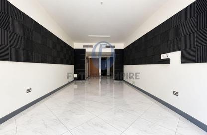 Office Space - Studio - 1 for rent in White Crown Building - Sheikh Zayed Road - Dubai Office Space - Studio - 1 for rent in White Crown Building - Sheikh Zayed Road - Dubai