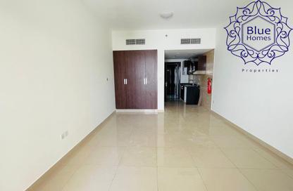 Apartment - Studio - 1 Bathroom for rent in Royal JVC Building - District 10 - Jumeirah Village Circle - Dubai
