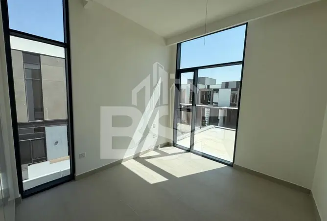 152863002 - Property Image 3