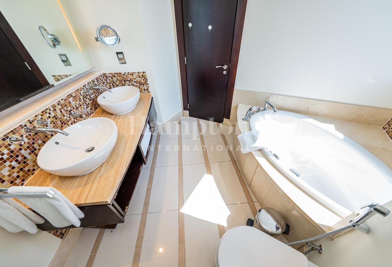 BILLS Included | Luxury Living | Vacant photo 25