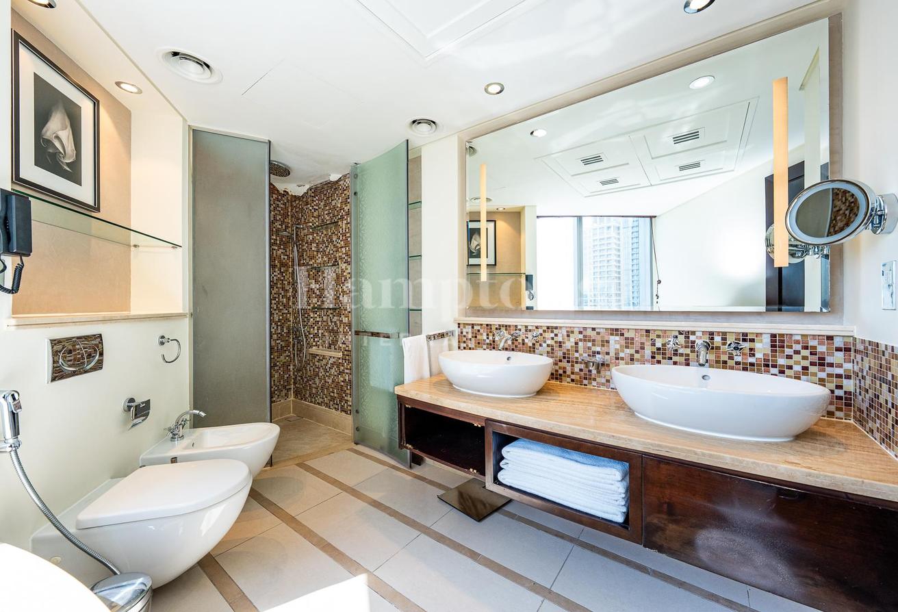 BILLS Included | Luxury Living | Vacant photo 17