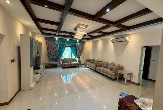 56972165 - Property Main Image