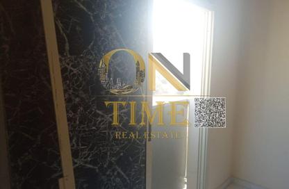 Apartment - 1 - 1 for rent in Corniche Tower - Ajman Corniche Road - Ajman Apartment - 1 - 1 for rent in Corniche Tower - Ajman Corniche Road - Ajman