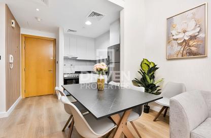 Apartment - 1 Bedroom - 1 Bathroom for rent in Mayfair Residency - Business Bay - Dubai Apartment - 1 Bedroom - 1 Bathroom for rent in Mayfair Residency - Business Bay - Dubai