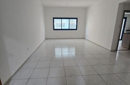 Apartment - 2 Bedrooms - 2 Bathrooms for rent in Lake Tower - Al Majaz 1 - Al Majaz - Sharjah Apartment - 2 Bedrooms - 2 Bathrooms for rent in Lake Tower - Al Majaz 1 - Al Majaz - Sharjah