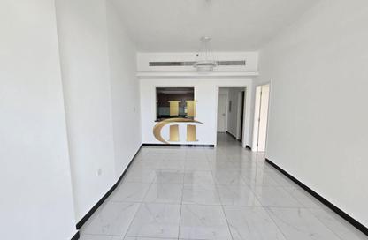 Apartment - 1 Bedroom - 2 Bathrooms for rent in Crystal Residence - District 11 - Jumeirah Village Circle - Dubai