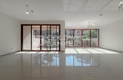 Townhouse - 4 - 4 for sale in Cluster C - Jumeirah Islands Townhouses - Jumeirah Heights - Jumeirah Islands - Dubai