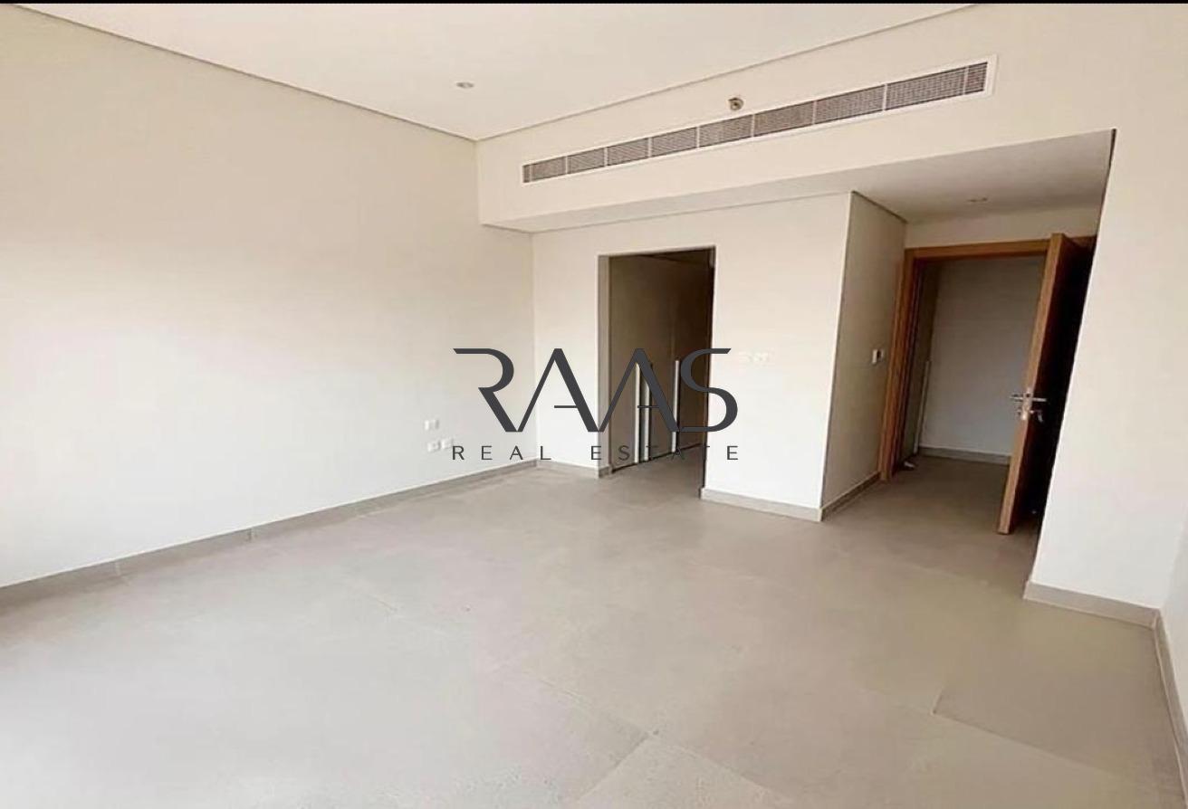 2 BHK+MAID | RENOVATED| BRAND NEW BUILDING photo 4