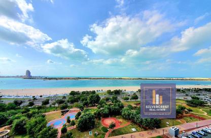 Apartment - 2 Bedrooms - 4 Bathrooms for rent in Wave tower - Corniche Road - Abu Dhabi