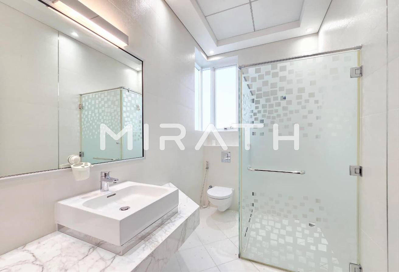 EXCLUSIVE MODERN VILLA IN PRESTIGIOUS LOCATION photo 14