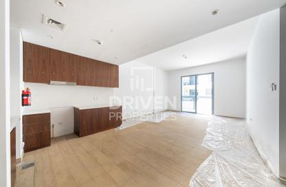 Apartment - 1 Bedroom - 1 Bathroom for rent in La Rive Building 4 - La Rive - Port de La Mer - La Mer - Jumeirah - Dubai