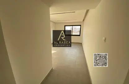 شقة - غرفة نوم - 2 حمامات للايجار في 3 المويهات - المويهات - عجمان