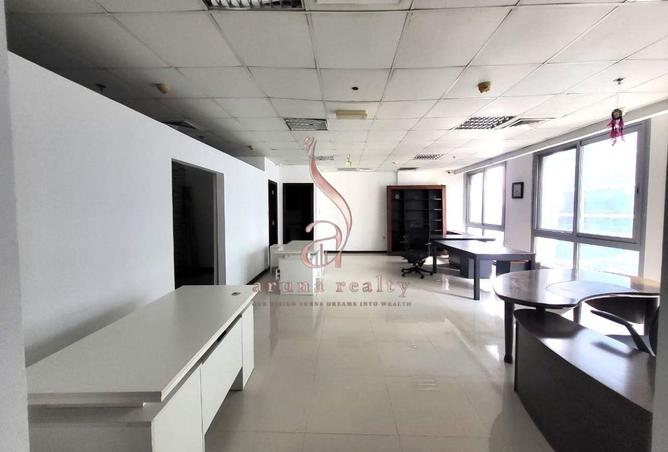 77374320 - صورة العقار 2