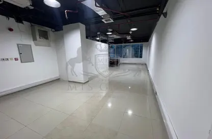 Office Space - 1 Bedroom for rent in Capital Golden Tower - Business Bay - Dubai