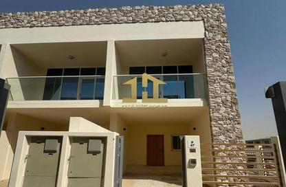 Townhouse - 2 Bedrooms - 4 Bathrooms for rent in Wadi Al Safa 7 - Dubai