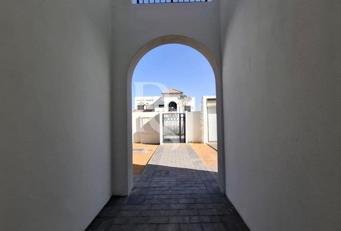 97830968 - Property Image 3