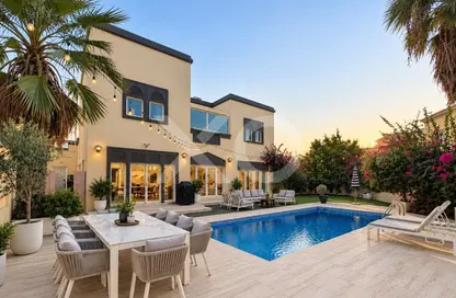 فيلا - 3 غرف نوم - 4 حمامات للبيع في ديستريكت 8 - جميرا بارك - دبي