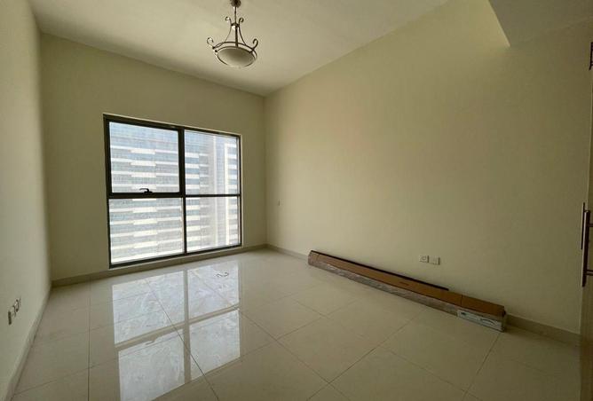 54010271 - Property Image 3